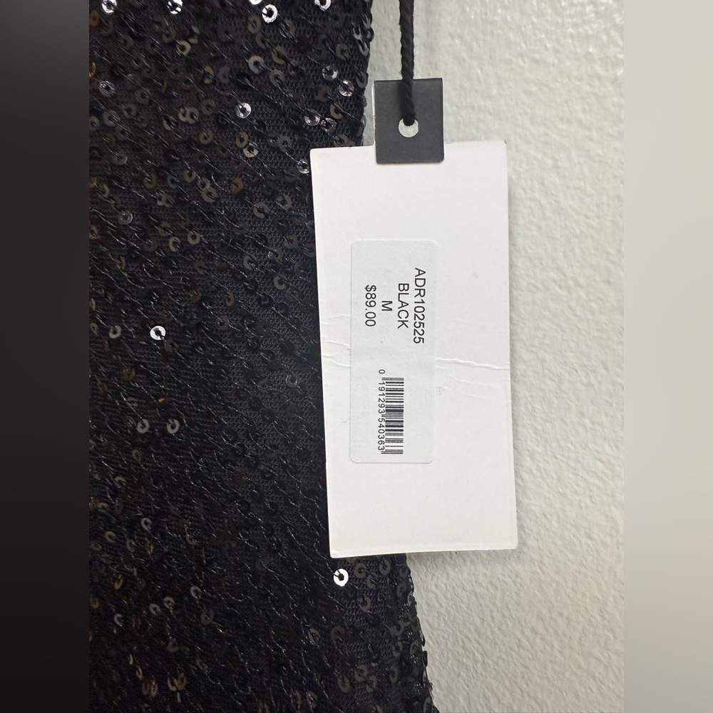 ASTR Sequin Mini Dress in Black - Picture 5 of 6